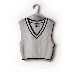 Divided Sweater Small Sleeveless Vneck
